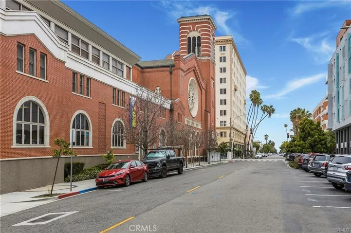 3265 Santa Fe Avenue 60, Long Beach, California 90810