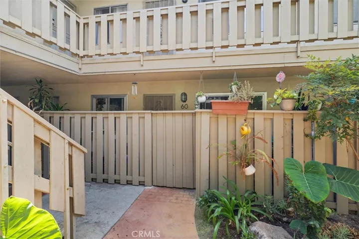 3265 Santa Fe Avenue 60, Long Beach, California 90810