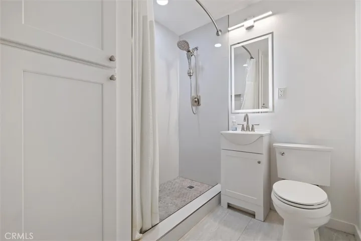 3265 Santa Fe Avenue 60, Long Beach, California 90810
