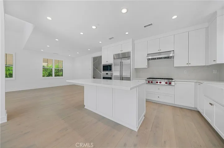 154 Mezza Luna, Irvine, California 92602