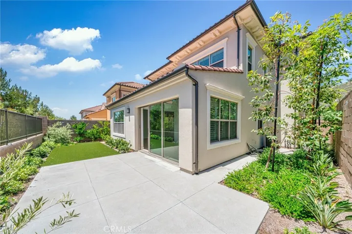 154 Mezza Luna, Irvine, California 92602