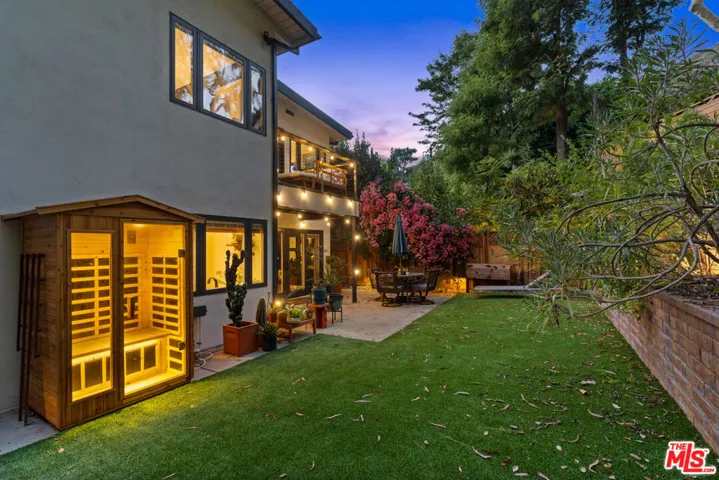 10275 Oletha Lane, Los Angeles, California 90077