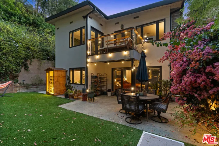 10275 Oletha Lane, Los Angeles, California 90077