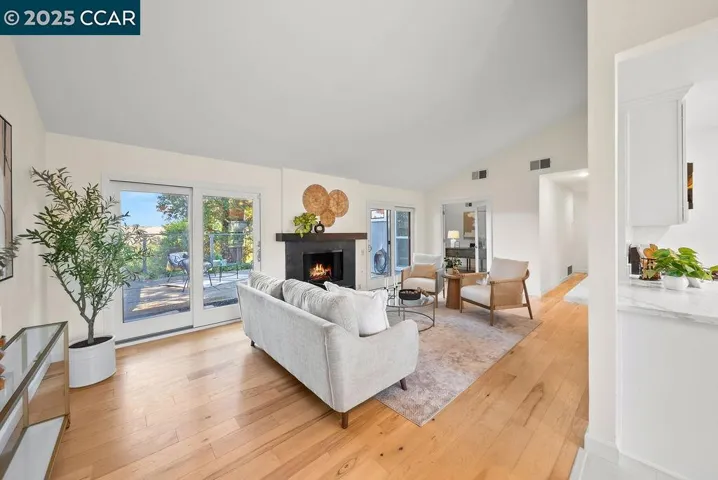 1899 Ascot Drive, Moraga, California 94556