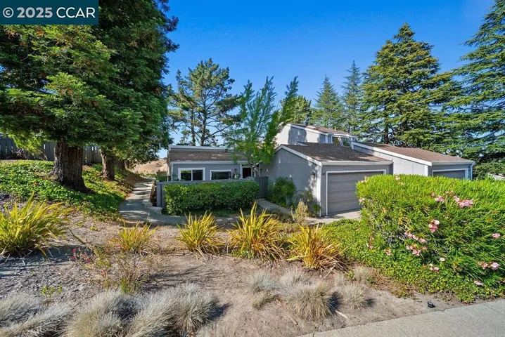 1899 Ascot Drive, Moraga, California 94556