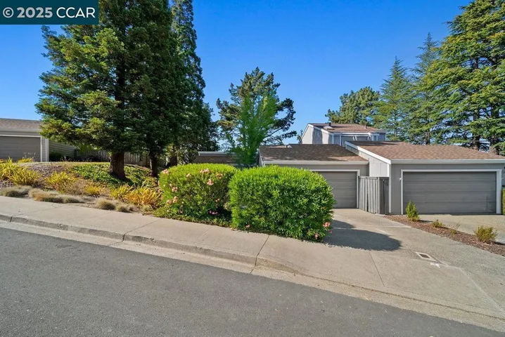 1899 Ascot Drive, Moraga, California 94556