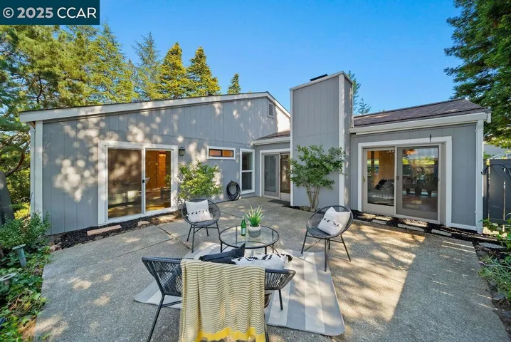 1899 Ascot Drive, Moraga, California 94556