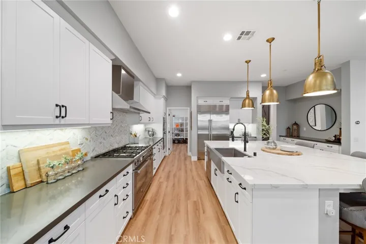 17042 Meteor Way, Riverside, California 92503