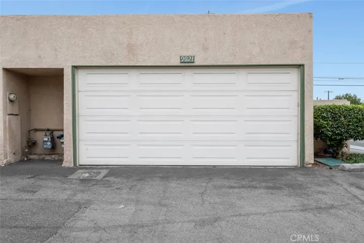 2 Car Garage