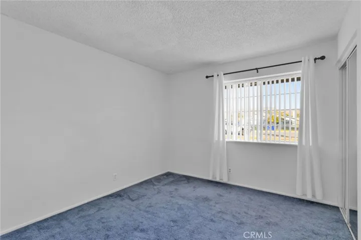 13252 Setancket Road, Apple Valley, California 92308
