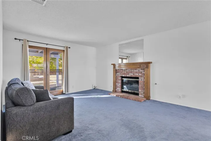 13252 Setancket Road, Apple Valley, California 92308