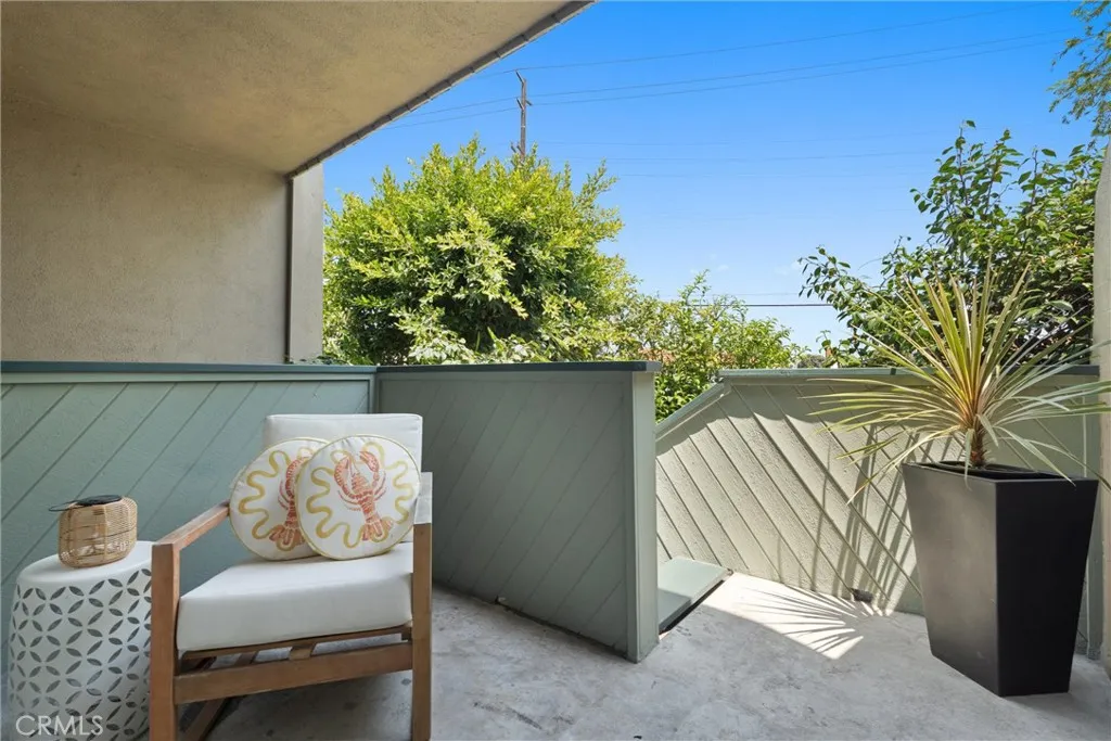 1112 Beryl Street 8, Redondo Beach, California 90277 home-pic-8