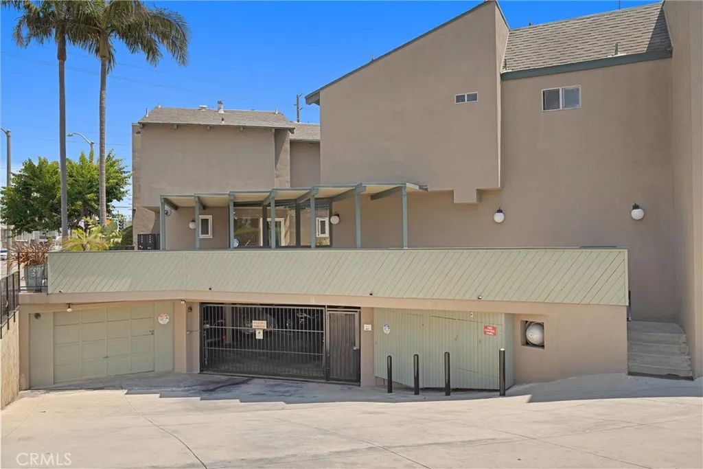 1112 Beryl Street 8, Redondo Beach, California 90277 home-pic-30