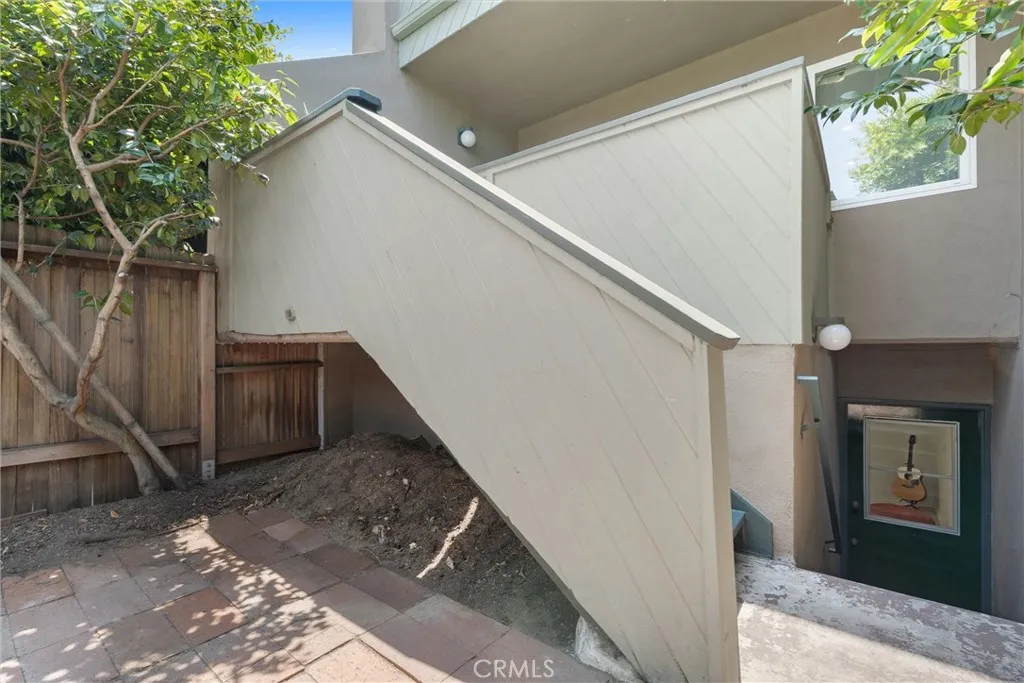1112 Beryl Street 8, Redondo Beach, California 90277 home-pic-28