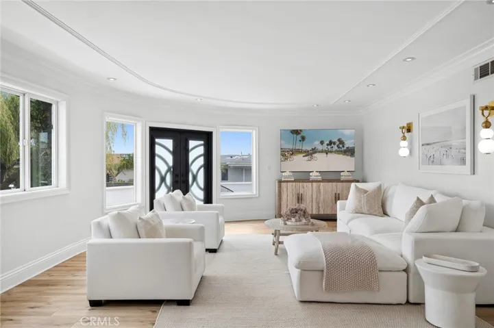 1500 Caribbean Way, Laguna Beach, California 92651