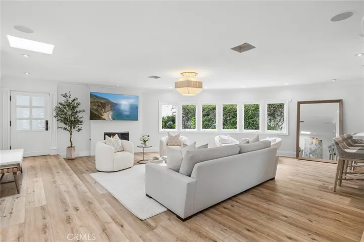 1500 Caribbean Way, Laguna Beach, California 92651