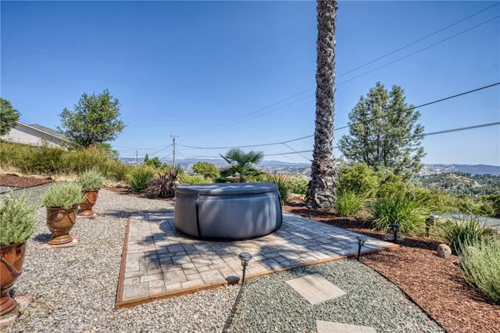 5611 Cherokee Drive, Kelseyville, California 95451