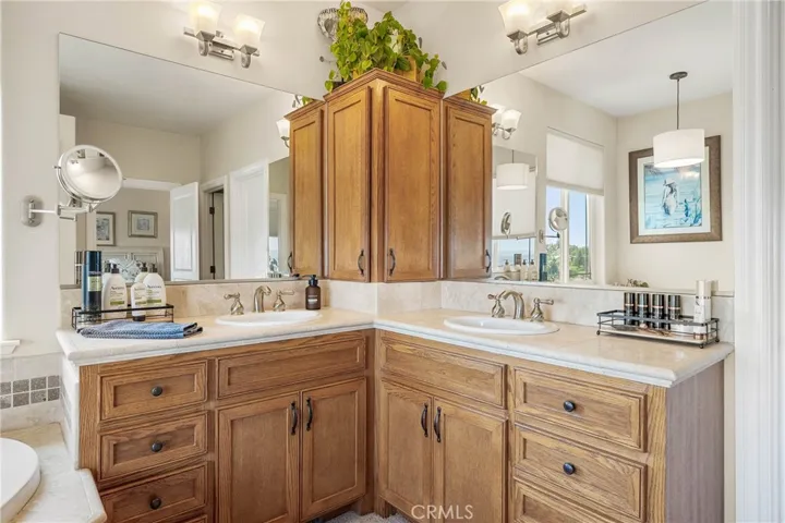 5611 Cherokee Drive, Kelseyville, California 95451