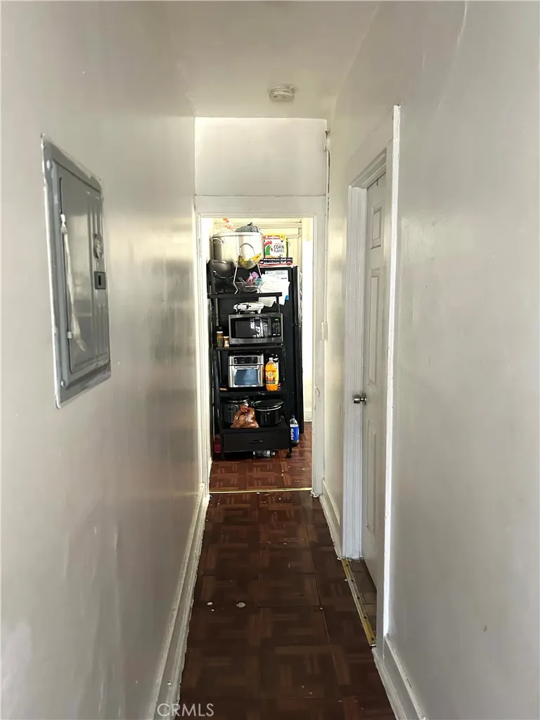 146 E 45th Street, Los Angeles, California 90011 home-pic-4