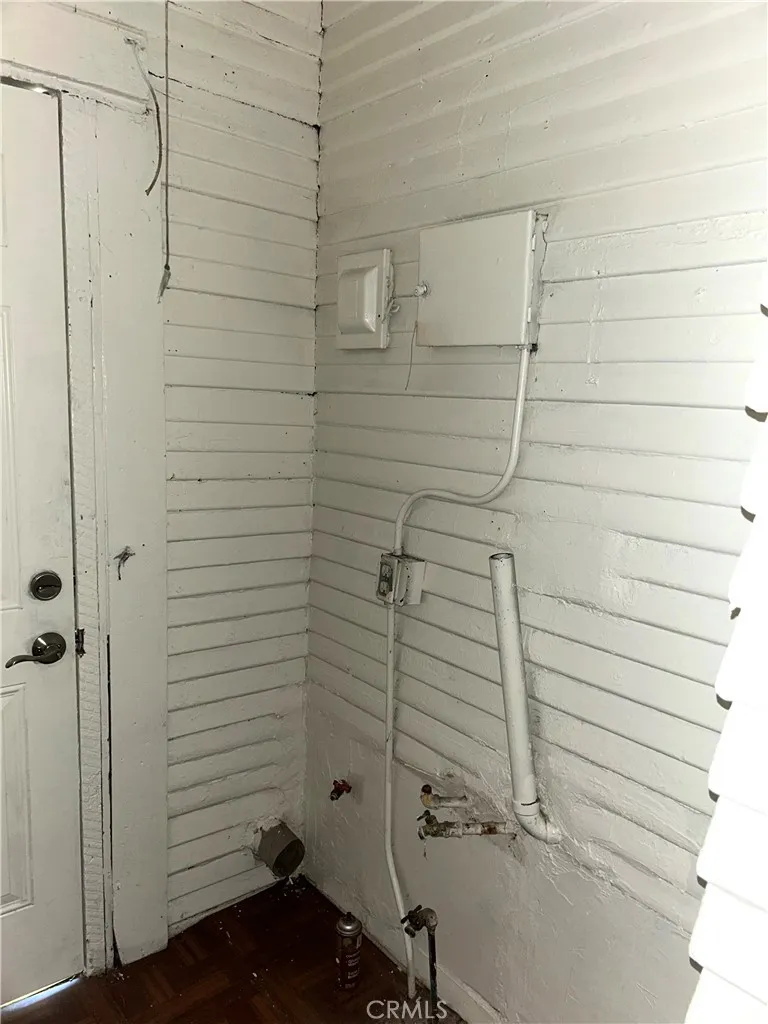 146 E 45th Street, Los Angeles, California 90011 home-pic-10