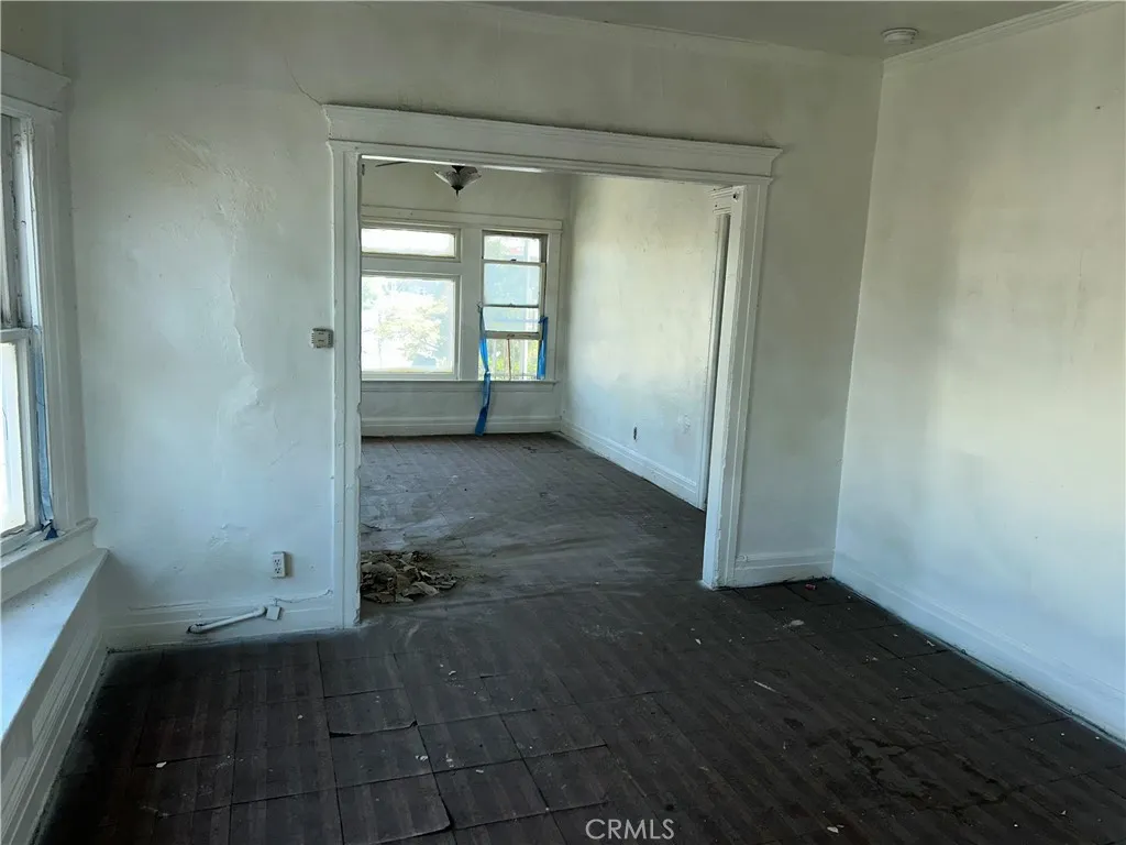146 E 45th Street, Los Angeles, California 90011 home-pic-29