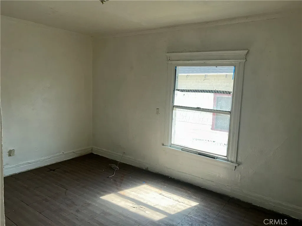 146 E 45th Street, Los Angeles, California 90011 home-pic-37