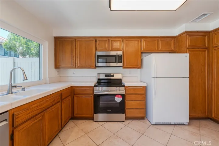9769 Hampton Court, Fountain Valley, California 92708