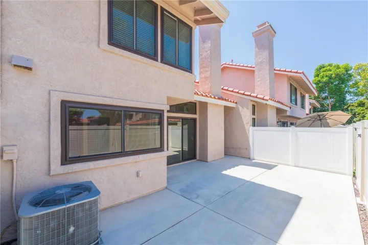 9769 Hampton Court, Fountain Valley, California 92708