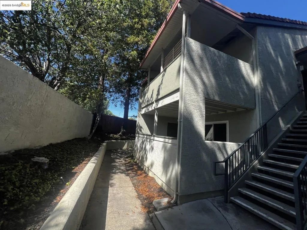 1505 Kirker Pass Rd 170, Concord, California 94521 home-pic-17