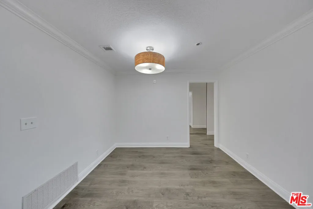 121 S Hope Street 429, Los Angeles, California 90012 home-pic-18