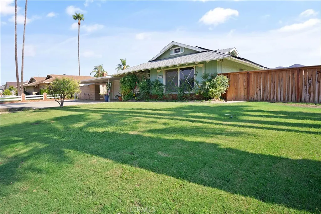 41825 Thornton Avenue, Hemet, California 92544 home-pic-2