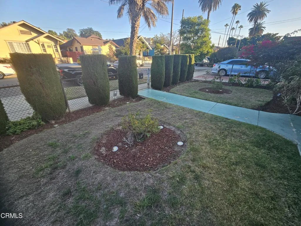 851 N Rampart Boulevard, Los Angeles, California 90026 home-pic-18