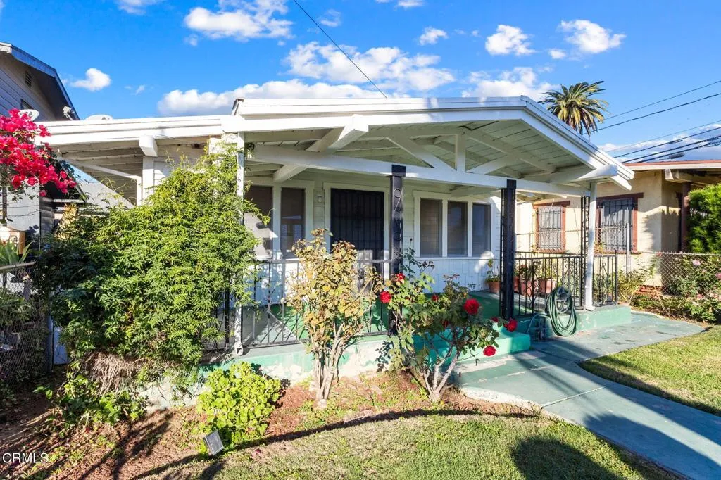 851 N Rampart Boulevard, Los Angeles, California 90026 home-pic-24