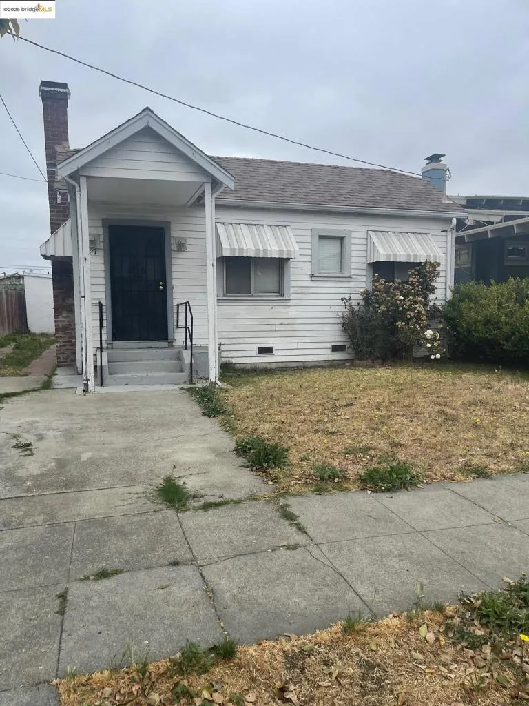 1627 104th Ave, Oakland, California 94603 home-pic-0