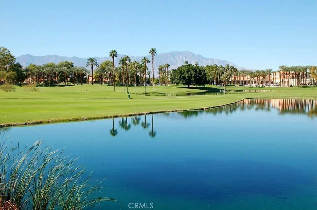 144 Desert Falls Circle, Palm Desert, California 92211 home-pic-12
