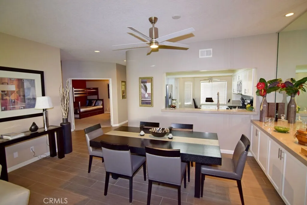 144 Desert Falls Circle, Palm Desert, California 92211 home-pic-2