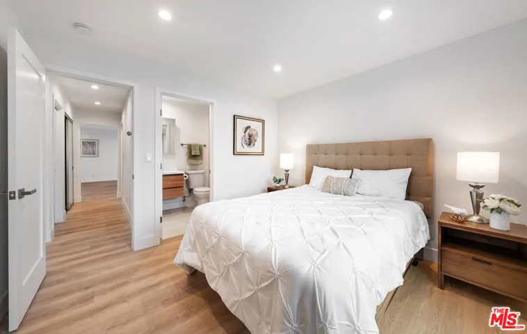 12034 Alberta Drive, Culver City, California 90230