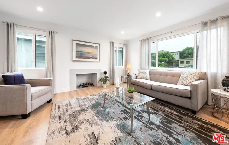 12034 Alberta Drive, Culver City, California 90230