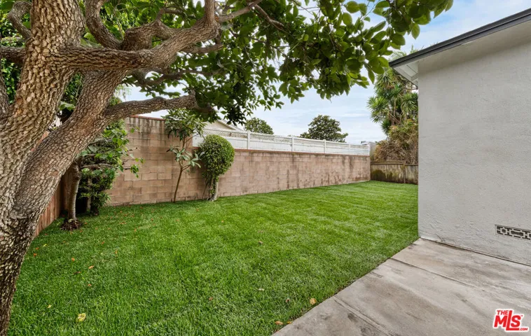 12034 Alberta Drive, Culver City, California 90230