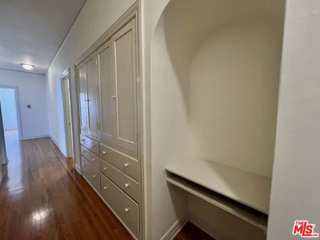 143 N Sycamore Avenue, Los Angeles, California 90036