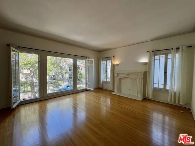 143 N Sycamore Avenue, Los Angeles, California 90036