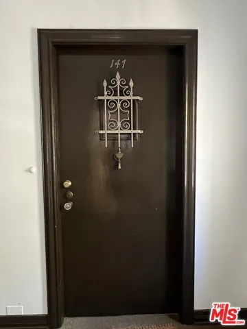 143 N Sycamore Avenue, Los Angeles, California 90036