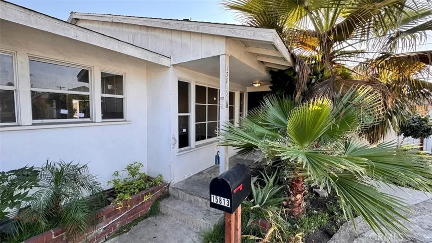 15813 Bonsallo Lane, Gardena, California 90247