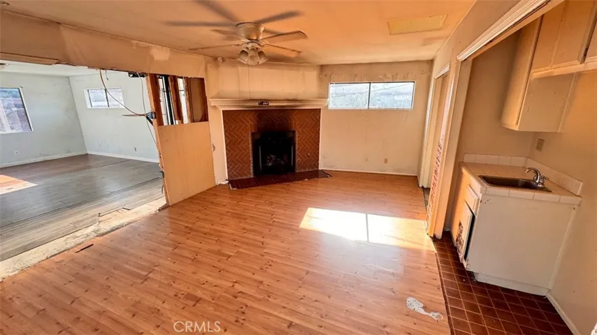 15813 Bonsallo Lane, Gardena, California 90247