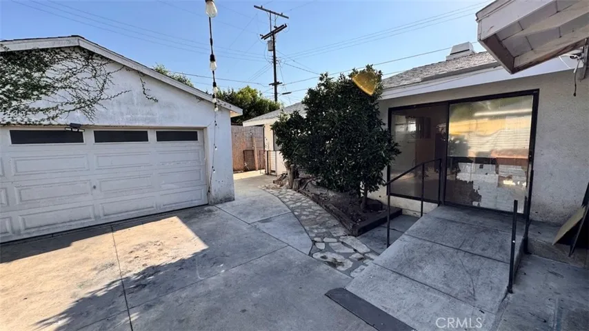 15813 Bonsallo Lane, Gardena, California 90247