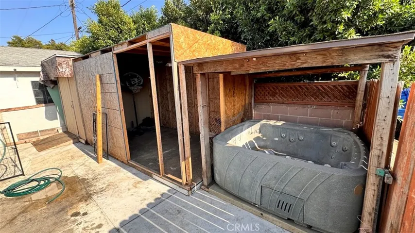 15813 Bonsallo Lane, Gardena, California 90247