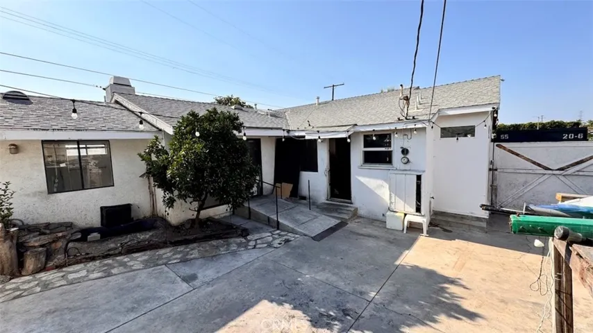 15813 Bonsallo Lane, Gardena, California 90247