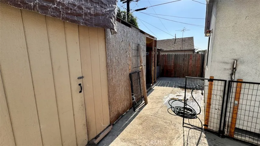 15813 Bonsallo Lane, Gardena, California 90247