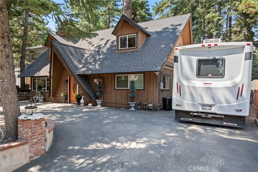 31466 Onacrest Drive, Running Springs, California 92382 home-pic-45