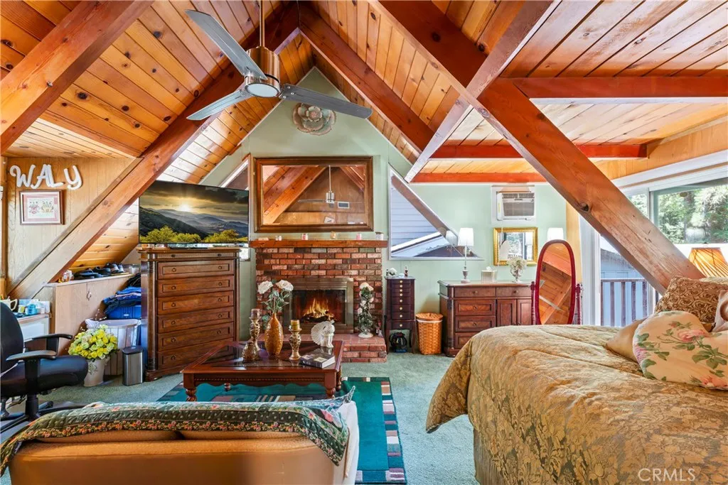 31466 Onacrest Drive, Running Springs, California 92382 home-pic-6